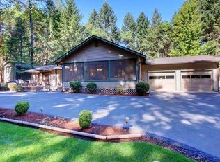 114 Greentree Loop, Grants Pass, OR 97527