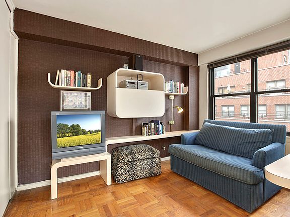 4th image of 1222 2nd Ave #12H