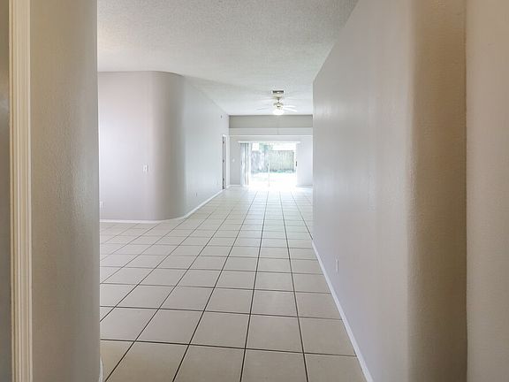 3rd image of 1657 Portsmouth Lake Dr