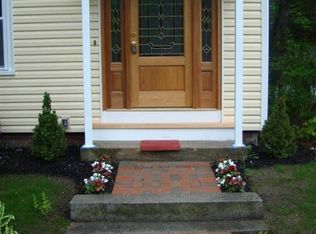 123 Salem St, Reading, MA 01867