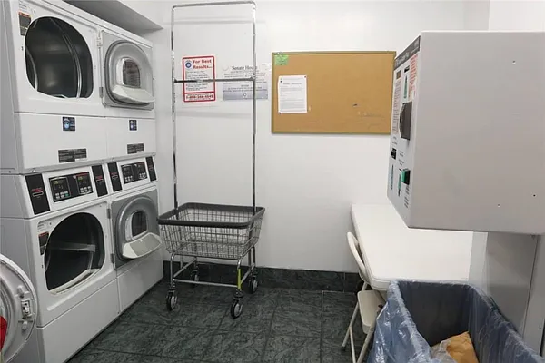 Sold by Remax Edge | media 12