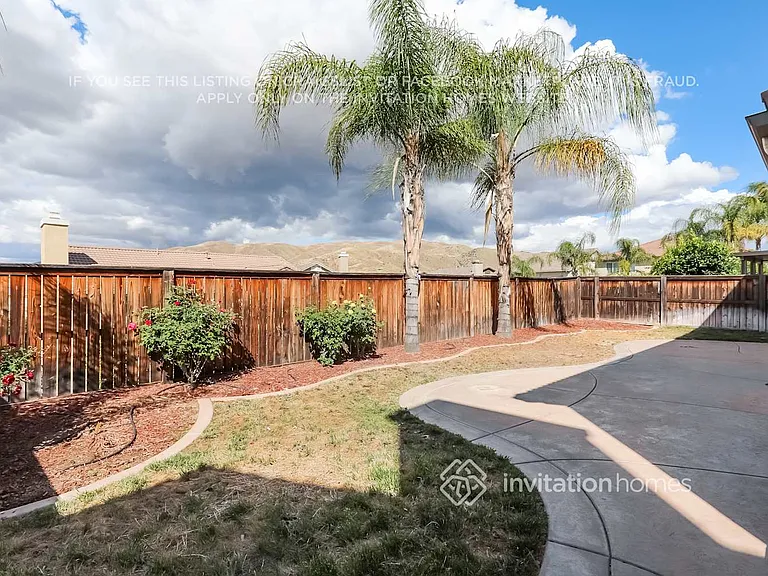 11042 Evergreen Loop — Photo 19