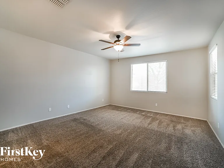 1931 W Desert Spring Way — Photo 7
