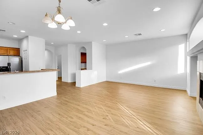 1020 Barberton Ct — Photo 12