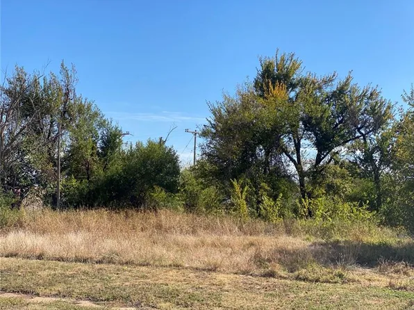 107 N Carney #9-12, Carney, OK 74832