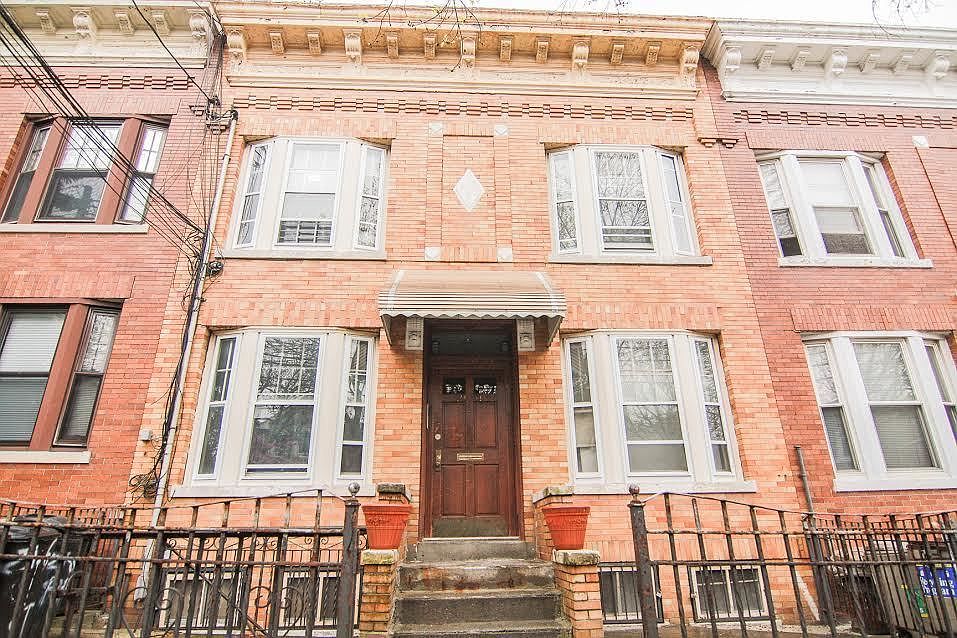 1st image of 2161 42nd St APT 1L