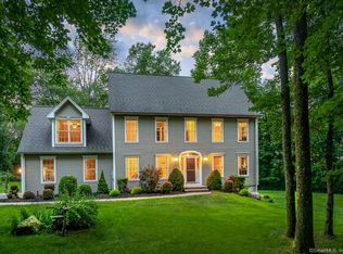 33 Shanti Pl, Tolland, CT 06084
