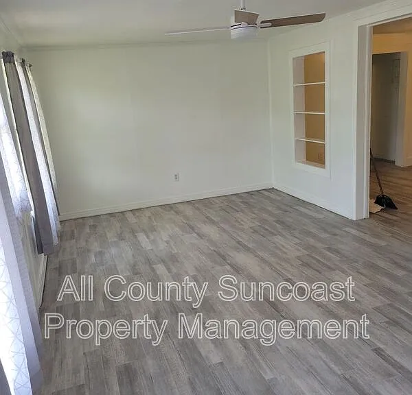 1341 US Highway 98 W — Photo 10