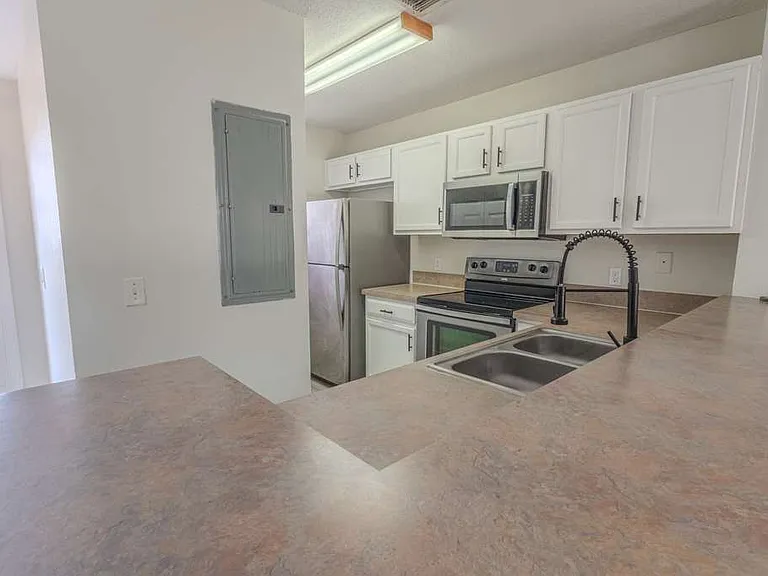 141 Jones Ln #A — Photo 3