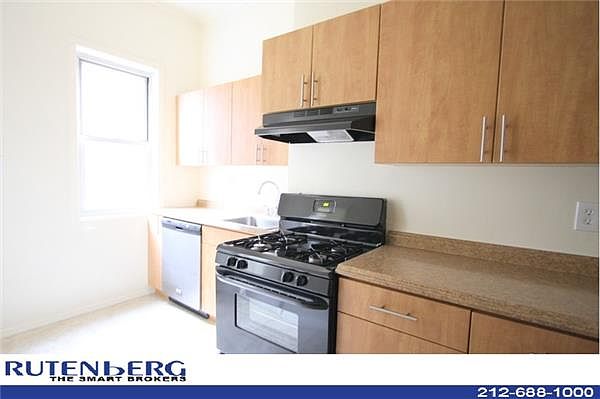 2nd image of 536 47th Ave APT 2R