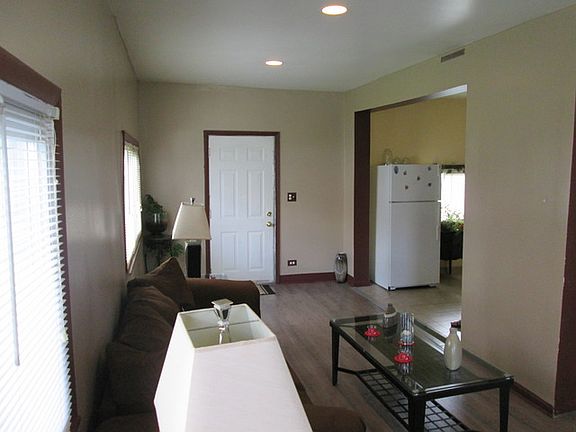 3rd image of 1518 S 59th Ave