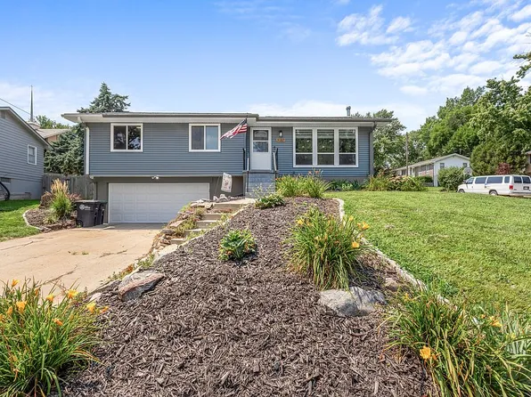 9187 Boyd St, Omaha, NE 68134