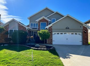 3199 Primrose Dr, Rochester Hills, MI 48307