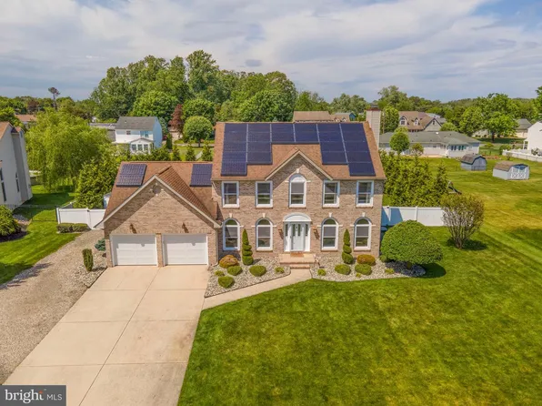 2100 Frederick Ct, Vineland, NJ 08361