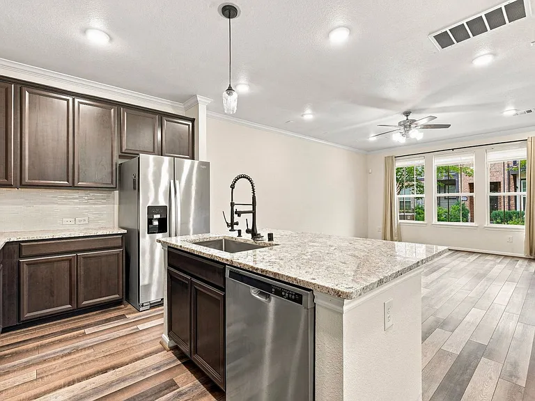 9460 Caddo Ridge Ln — Photo 12