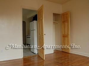 3rd image of 115 Mac Dougal St