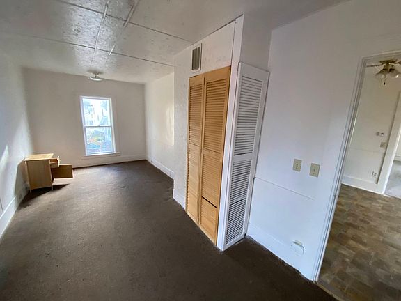 2nd image of 43 Owego St #C