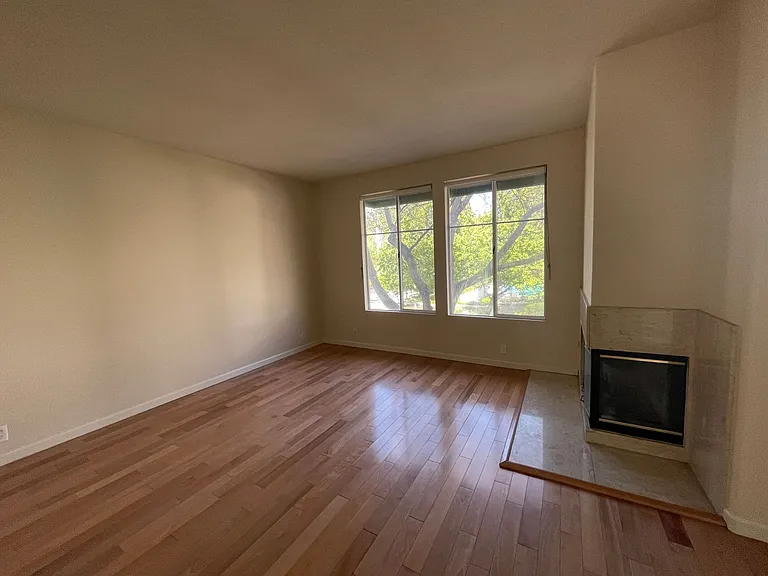 450 Navaro Way #120 — Photo 3