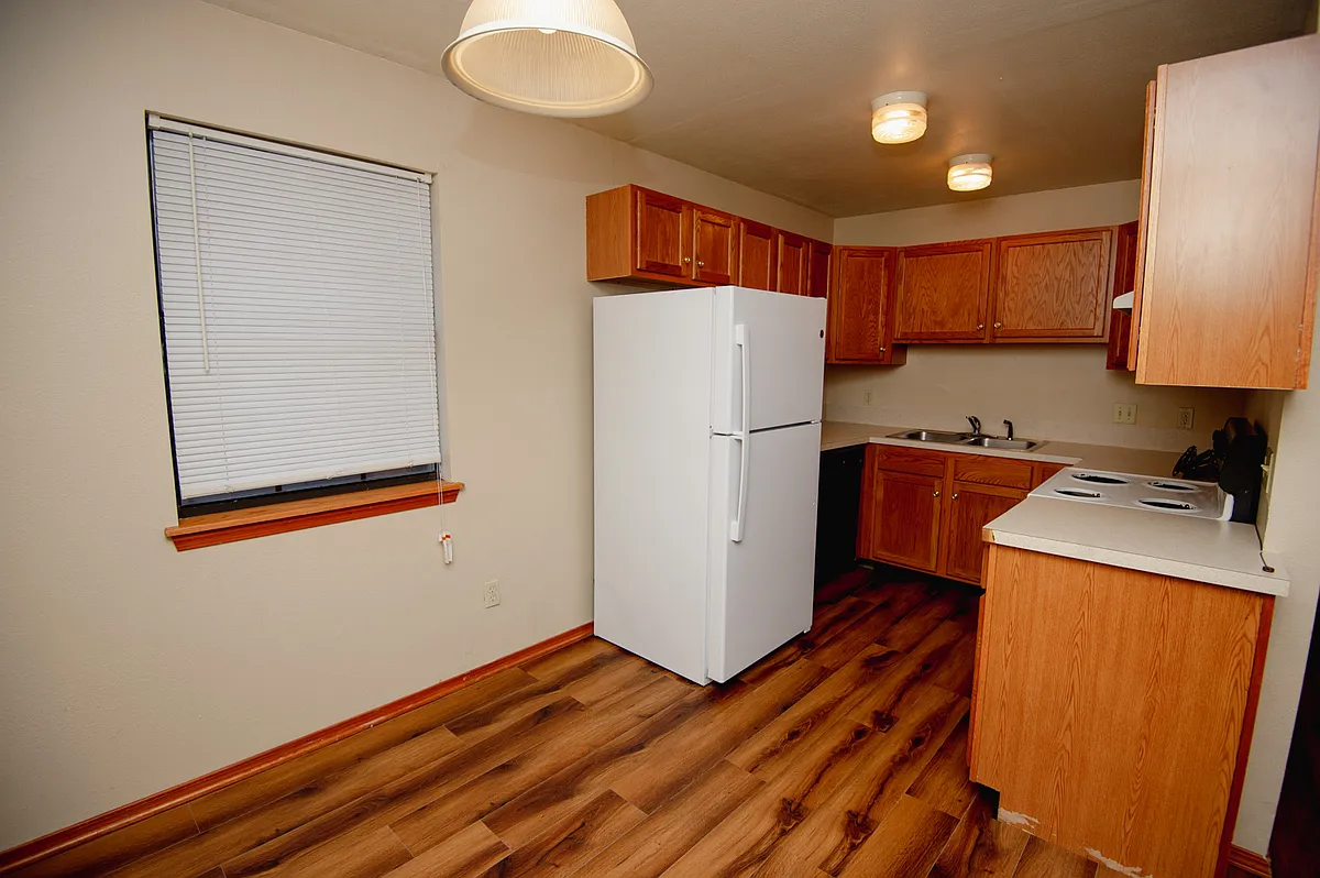 Building Photo - 405 S Blakeley St #B