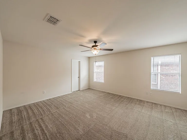 8864 Valley River Dr — Photo 24