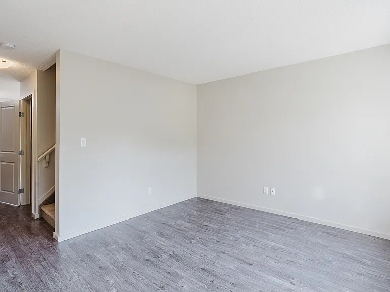 6207 120 Ave NW (4)_05312026