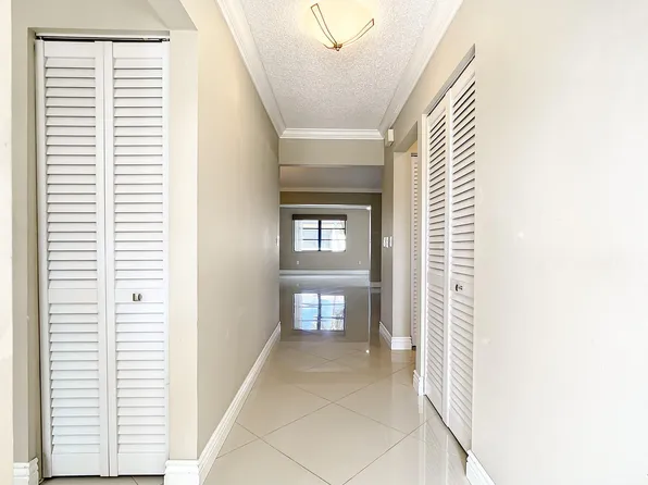 6307 White Sabal Palm Lane, Greenacres, FL 33463