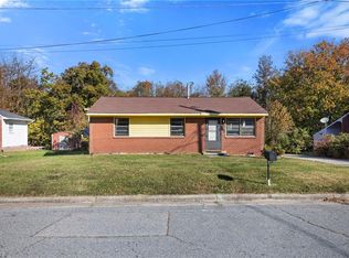 4113 Wooddale Ln, Greensboro, NC 27405