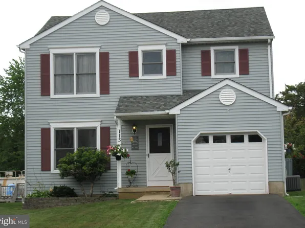 113 Hedgerow Dr, Souderton, PA 18964