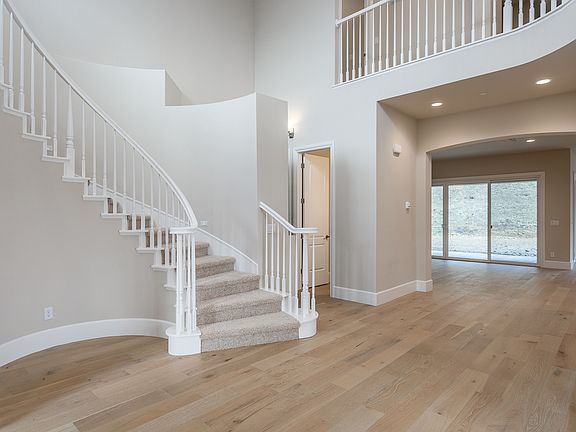 4th image of 4095 Aristotle Dr