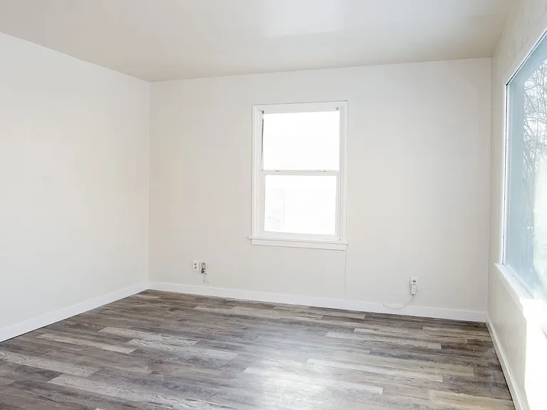 1290 E 520 S — Photo 9