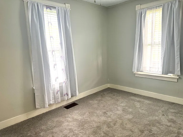 8796 Chaffee Rd — Photo 10