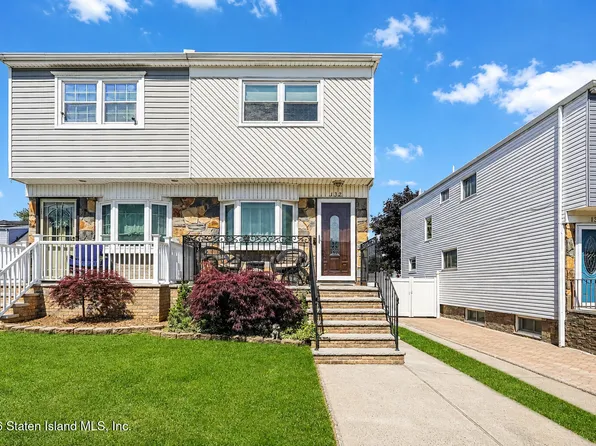 132 La Guardia Ave, Staten Island, NY 10314