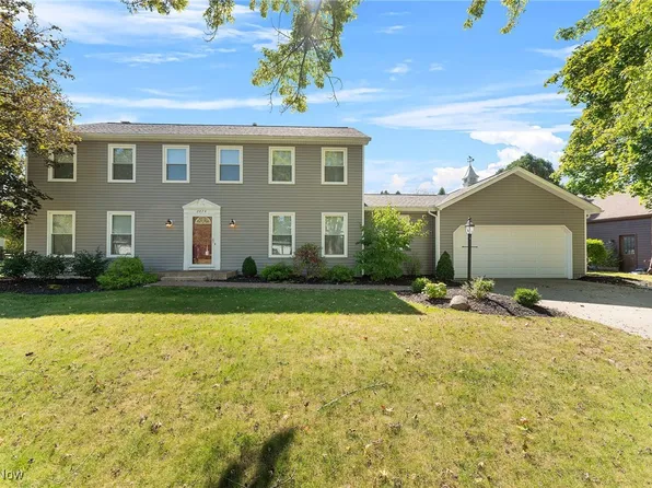 2474 Cardigan Dr, Akron, OH 44333