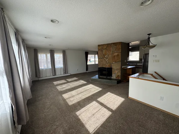 4803 Buckingham Way, Anchorage, AK 99503