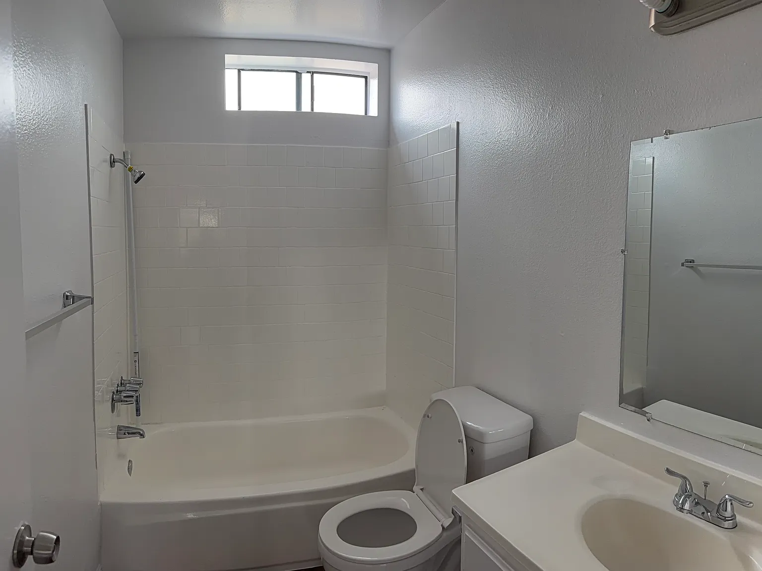 2 bed, 930 sqft, $2,400 — Photo 4