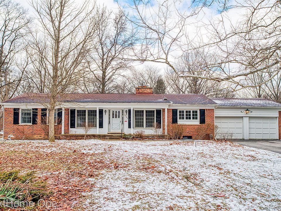1st image of 5765 Country Ln