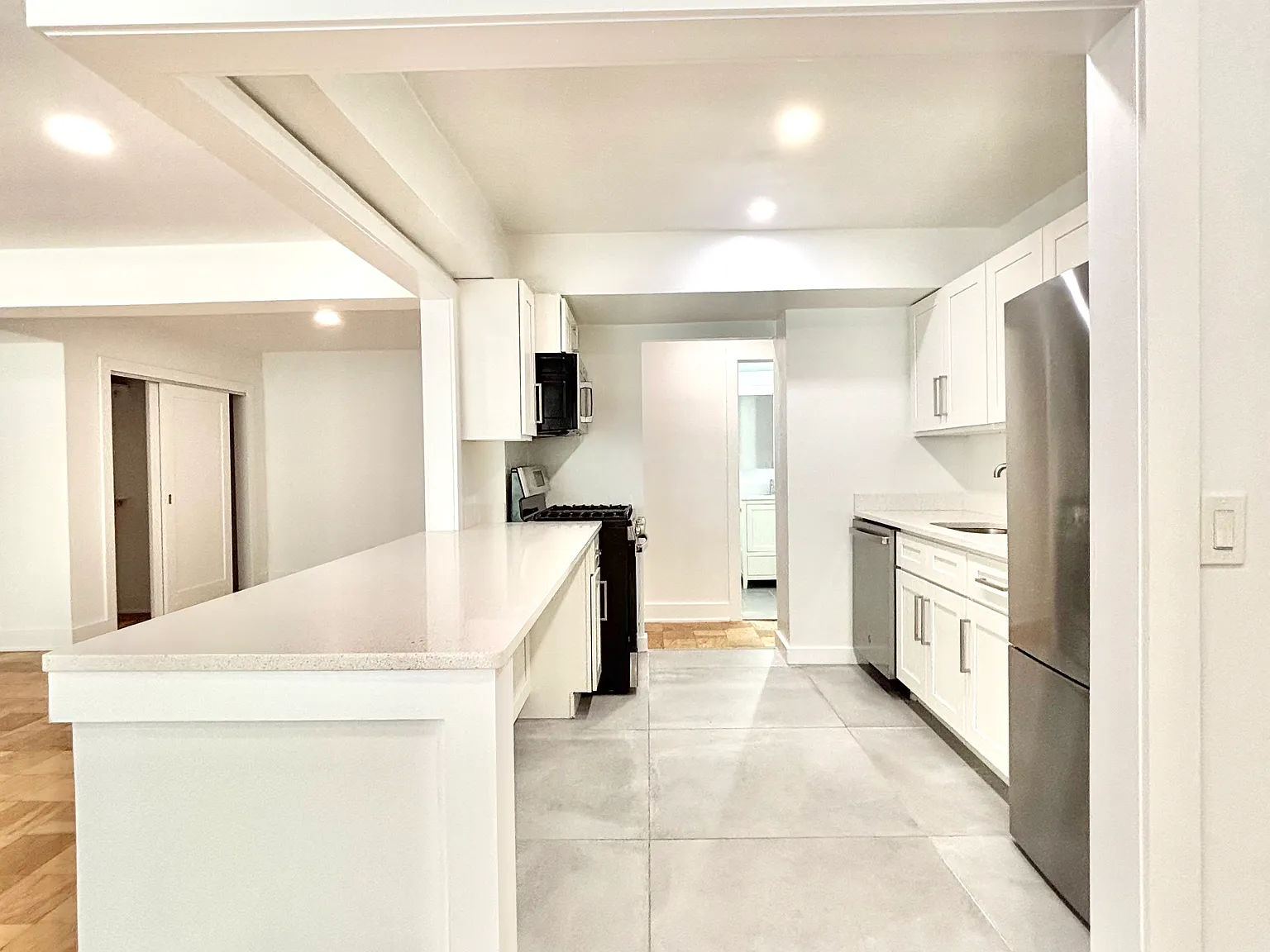 The Chalet Apartments — Photo 2