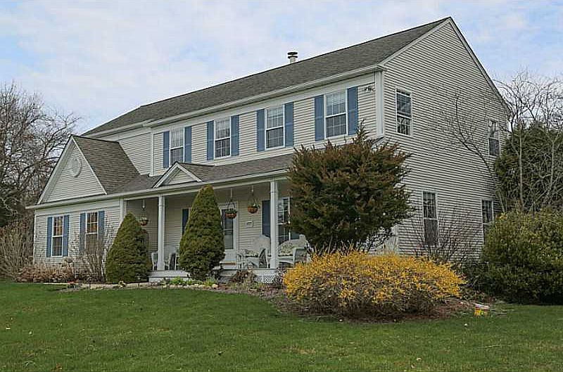 1st image of 577 Kettle Pond Dr