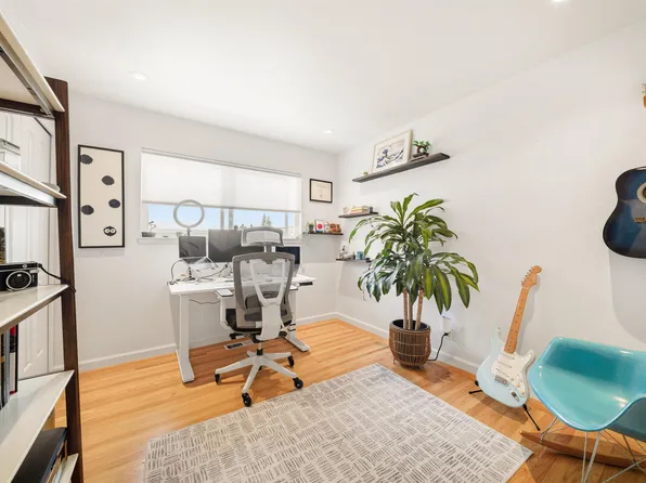 10774 Hellman St, Oakland, CA 94605