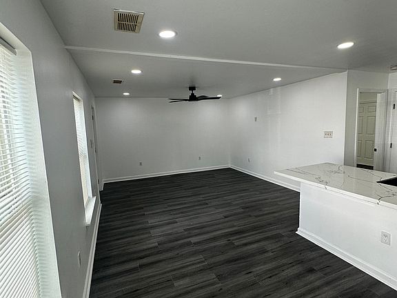4th image of 2818 Saint Andrew St