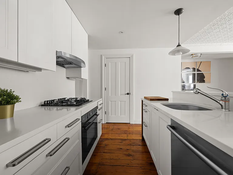 57 Middagh St #1 — Photo 4