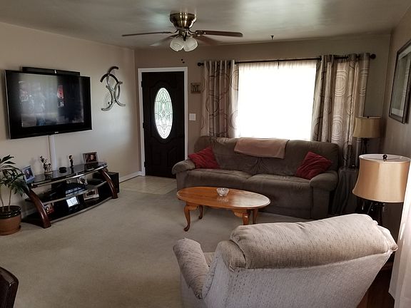 4th image of 303 Vista Dr