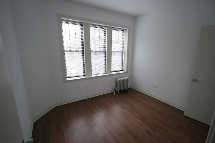 5320-5326.5 S. Drexel Boulevard — Photo 11