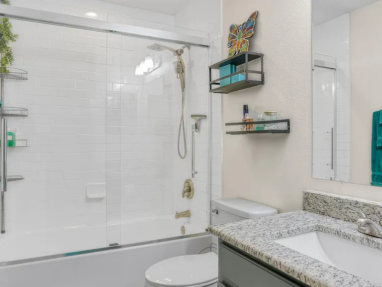 6527 Silver Queen Way — Photo 14