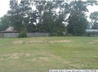 12025 Kern Pl, Gonzales, LA 70737