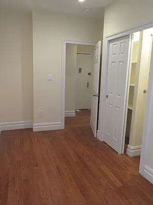 Rented by Bohemia Realty Group | media 27