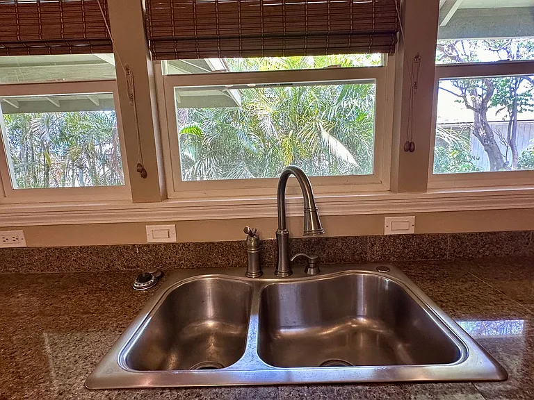 12 Honuhula St — Photo 26