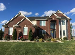 739 Pembroke Ct, White Lake, MI