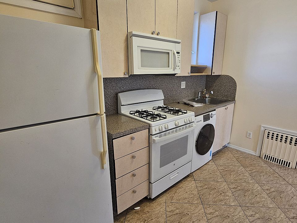 1st image of 1842 E 14th St #3A