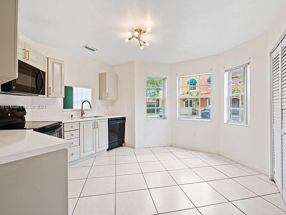 4th image of 7255 NW 173rd Dr APT 808-8